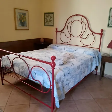 Le Buche Casa Storica Bed & Breakfast 3*