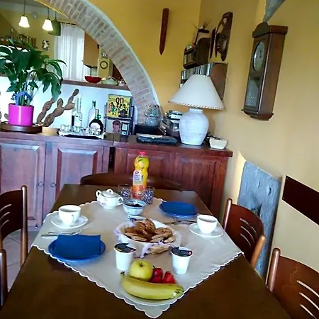Le Buche Casa Storica Bed & Breakfast Canino