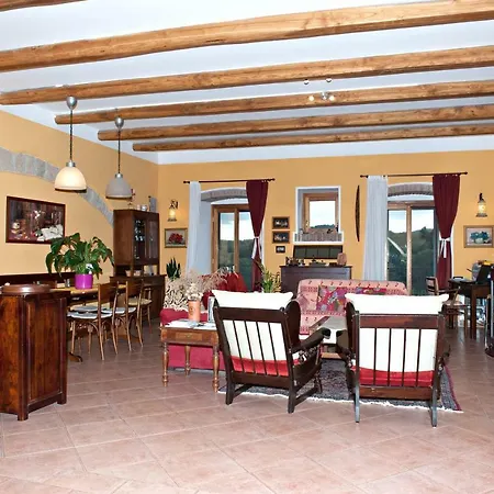 לינה וארוחת בוקר Le Buche Casa Storica 3*